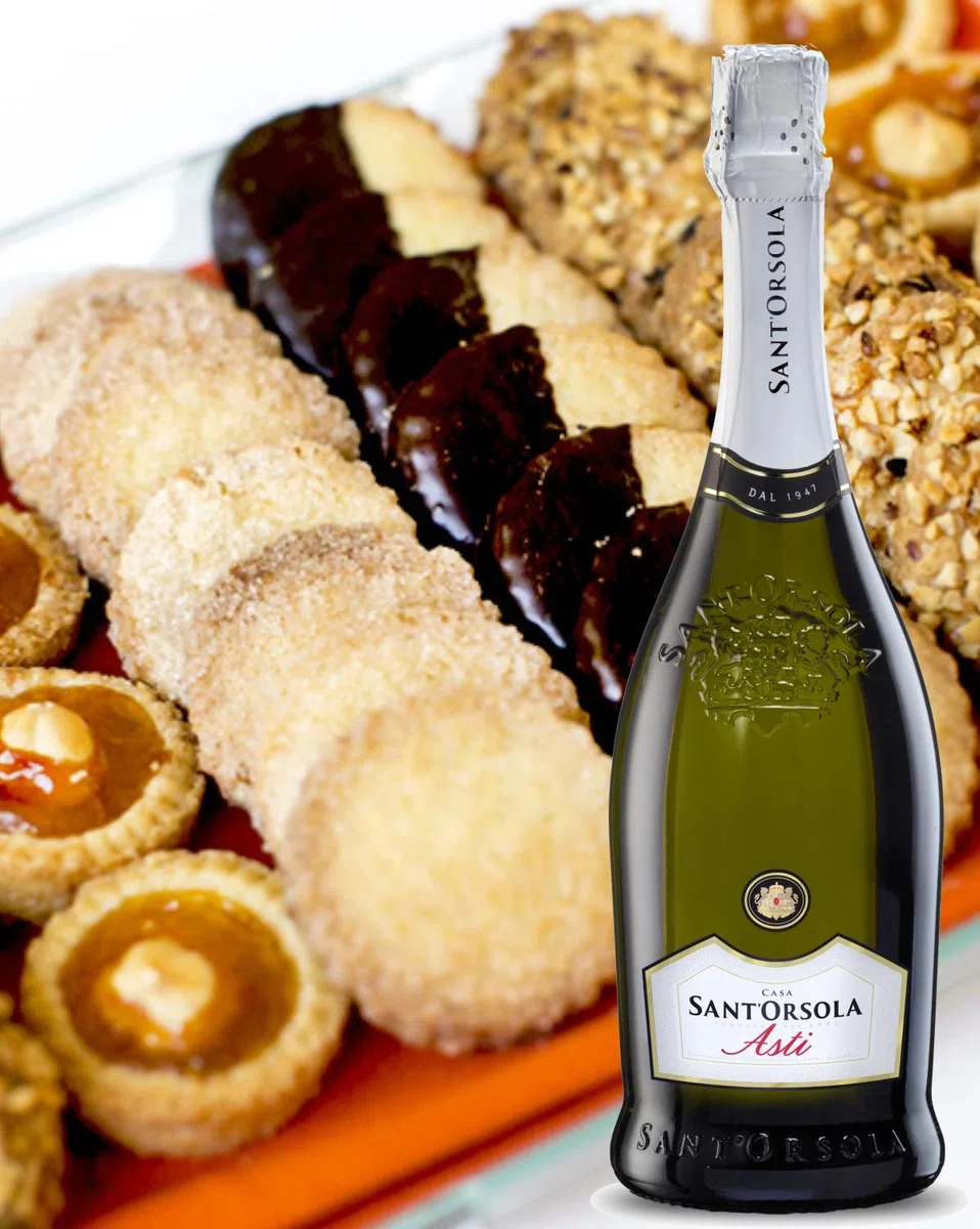 Sant'Orsola - Spumante Moscato d'Asti D.O.C.G., da Uva Moscata Bianca, Gusto Fresco e Delicato, 6x750 ml