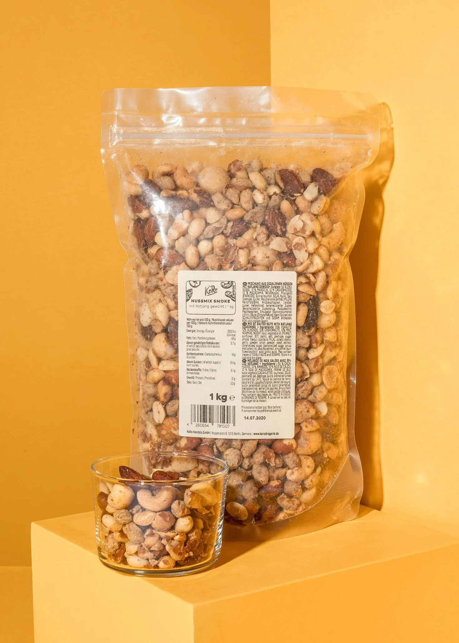 KoRo - Mix di frutta secca affumicata 1 kg - versatili e gustose - formato convenienza - da sgranocchiare come snack e per aperitivi