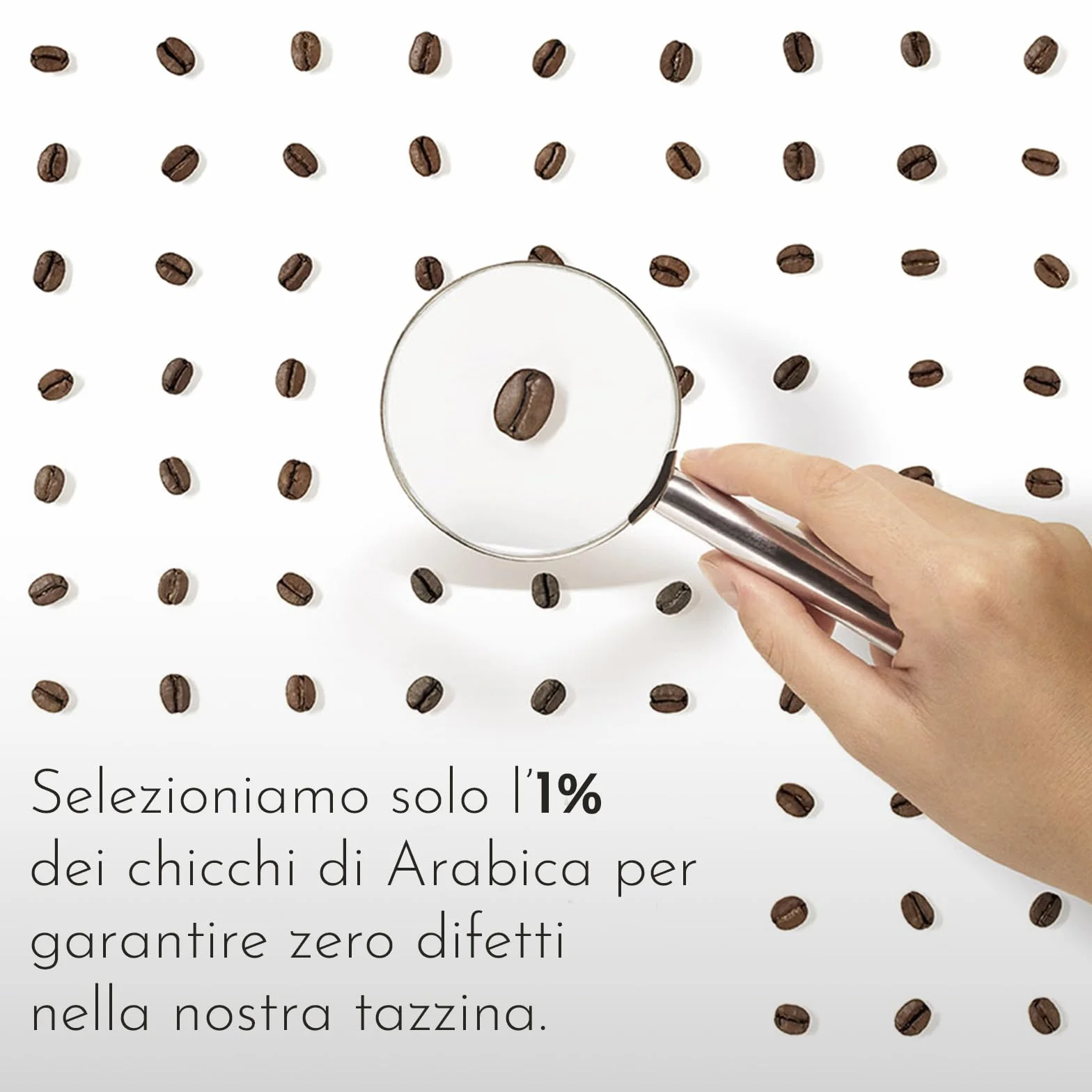 illy, Caffè in Capsule Iperespresso CLASSICO, 100% Arabica con Note di Fiori d'Arancio e Gelsomino, Gusto Morbido e Retrogusto Dolce, 1 Confezione da 30 Capsule