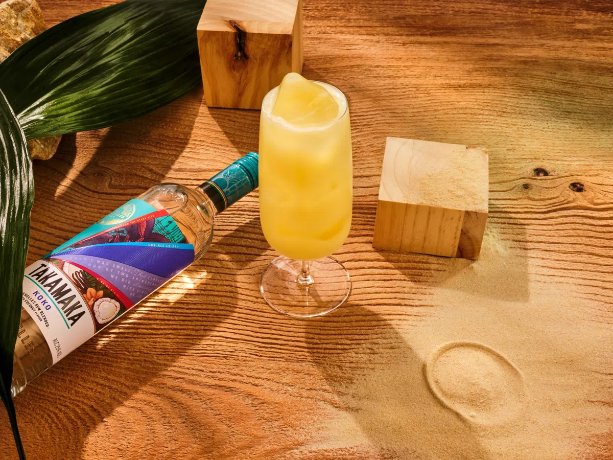 Takamaka White - Rum Bianco dal carattere morbido e cremoso, 40,2%, Bottiglia in Vetro da 70cl