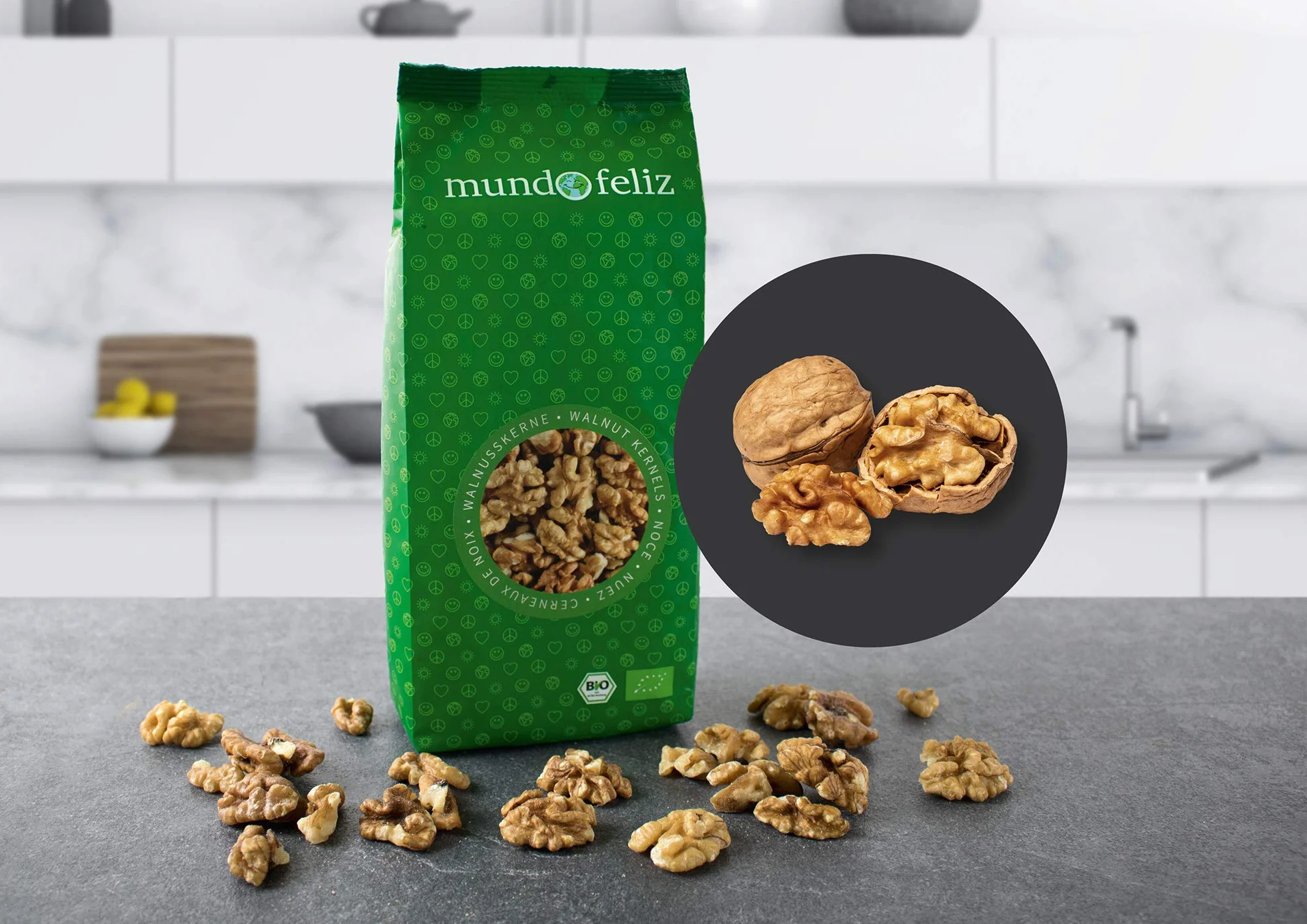 Mundo Feliz, Noci Biologiche, Smezzate, 3 X 300 g