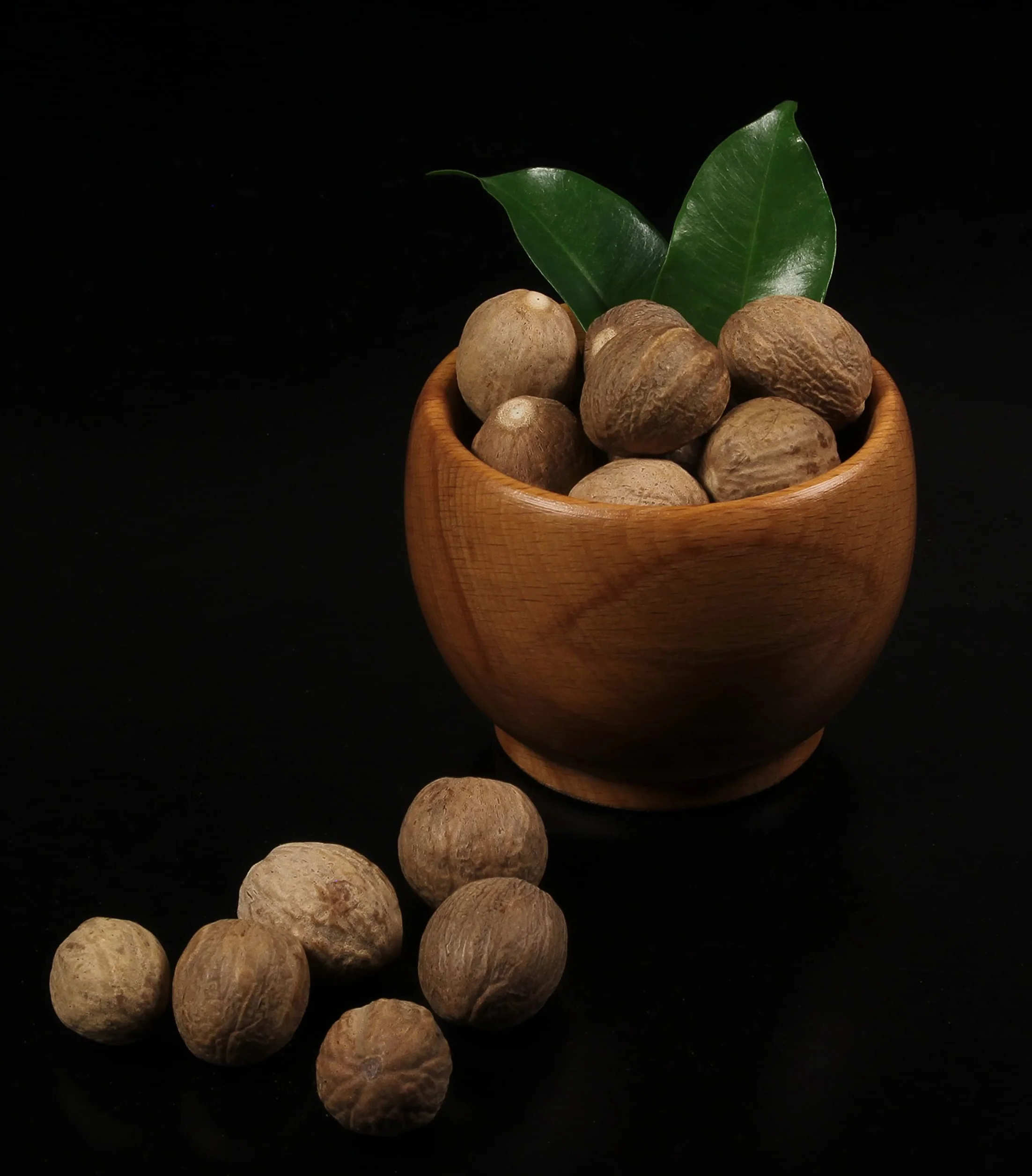 Minotaur Spices | Noce Moscata Intera | 2 x 250 g (0,5 kg) | Circa 100-130 Pezzi (a seconda della Dimensione della Noce)