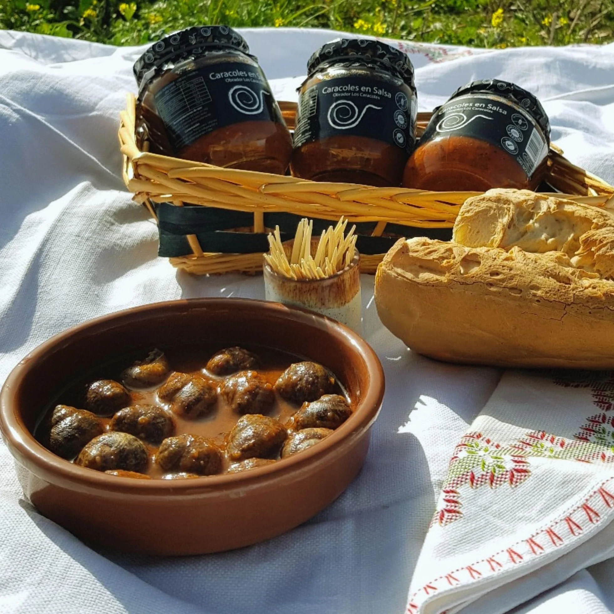 Lumache da mangiare. Lumache in salsa. Lumache cotte 550gr. Ricetta familiare, casalinga e artigianale. Conserve gastronomiche. Regalo originale per tutti. Prodotto 100% fabbricato in Spagna.