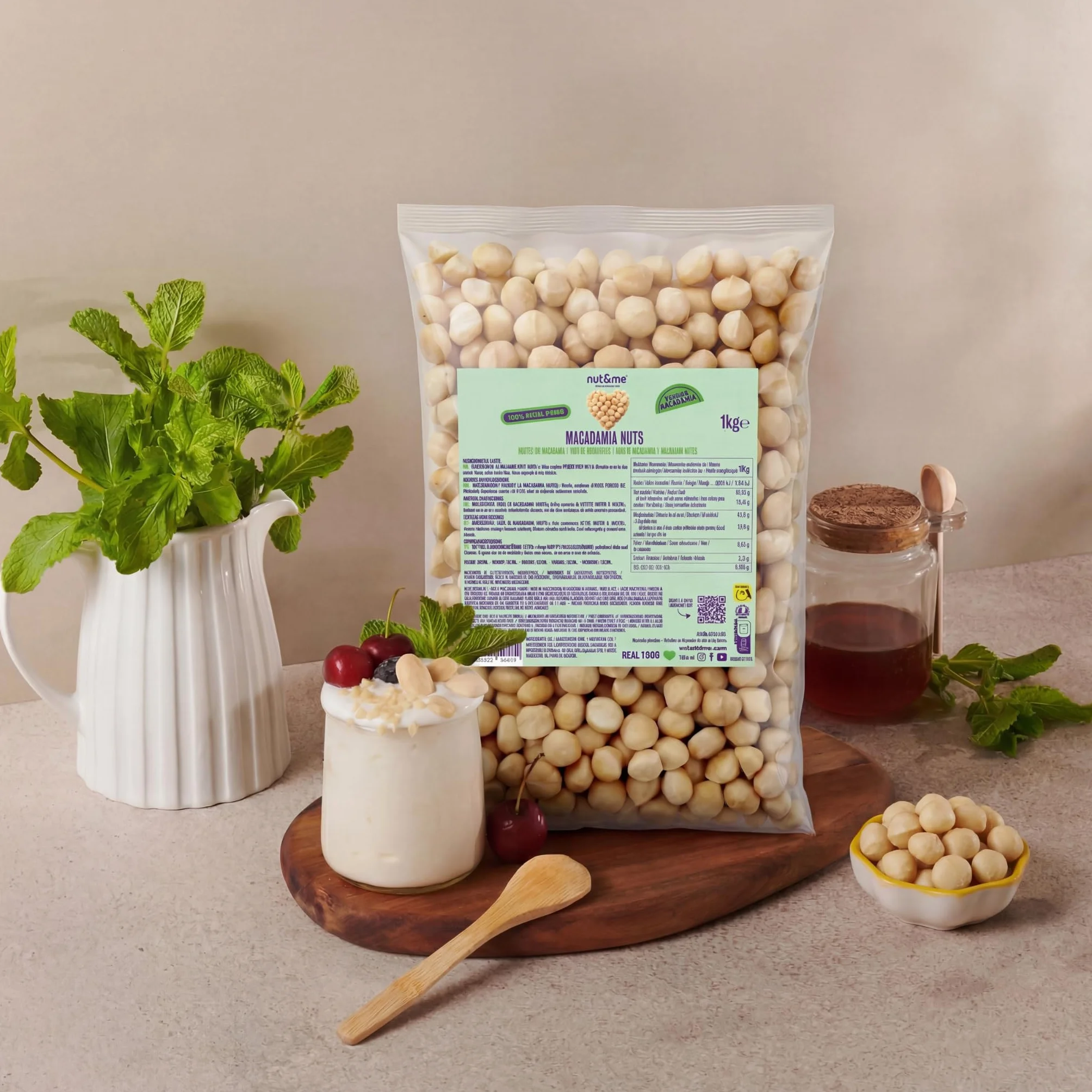 nut&me Noci di Macadamia 1 Kg | Noci Macadamia Intere Sgusciate | Senza Glutine né Additivi | Ideali per Snack, Pasticceria, Granola, Insalate e Ricette Dolci