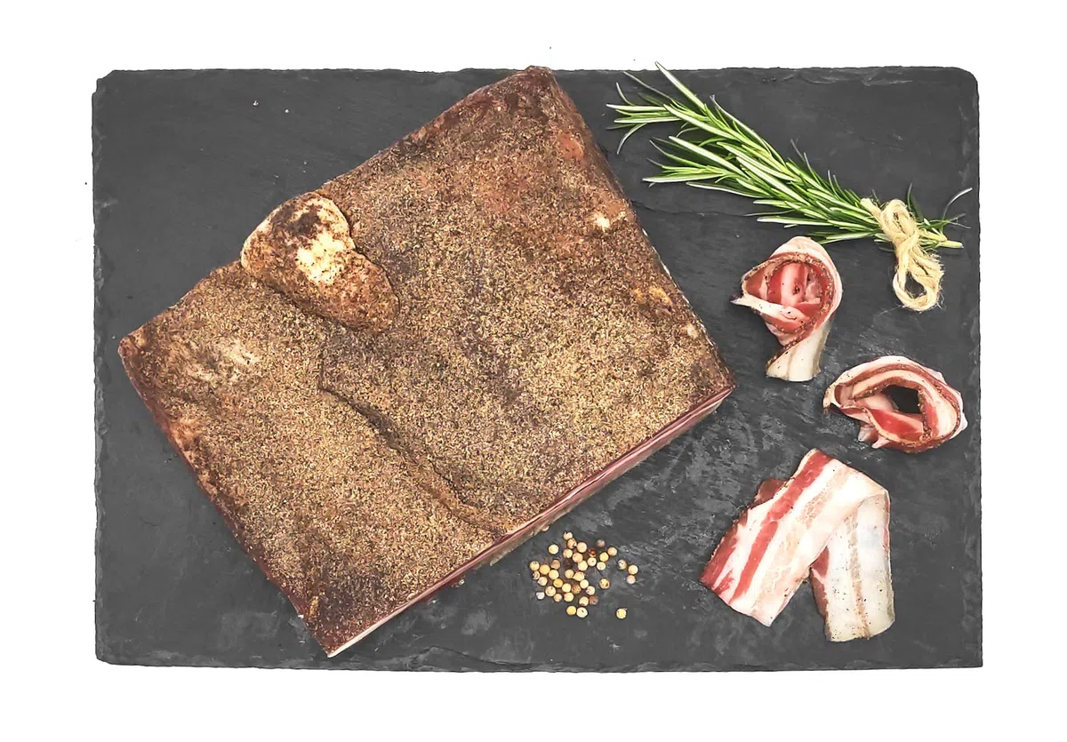 Pancetta Tesa Umbra Stagionata trancio Kg.1,00 SV - Norcineria Umbra Produzione Artigianale - Gluten Free - Il Salumiere 1978