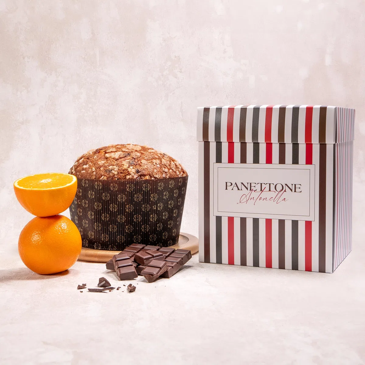 Panettone Antonella al Cioccolato e Arancia XXL 1200 g - Preparazione Artigianale con Ricetta Tradizionale - Delizioso Panettone di Natale