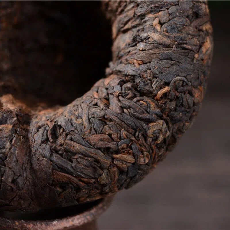 Tè cotto Yunnan Pu'er Pu-erh Benefici per la salute Tè nero Tuocha naturale 500g