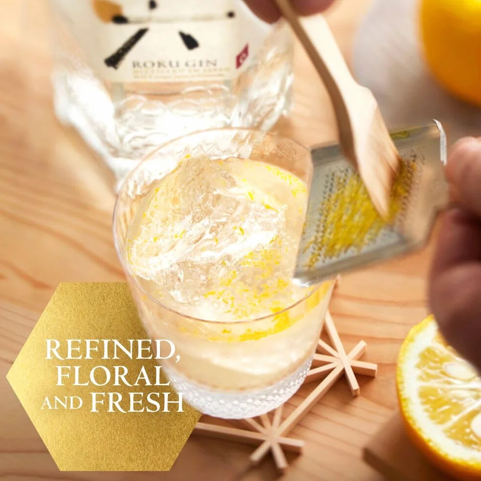 Roku Gin, Gin Artigianale Giapponese, Equilibrato nei Sapori e Multistrato - Composto da 6 Botaniche 43% Vol. - Bottiglia da 700ml