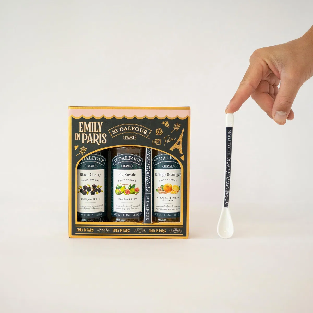 St. Dalfour Confezione Regalo – Edizione Emily in Paris – 100% frutta, senza zuccheri aggiunti, senza glutine – 3x284g (Fragola/Lampone/Ciliegie) (Ciliegie, Fichi, Arancia-Zenzero)