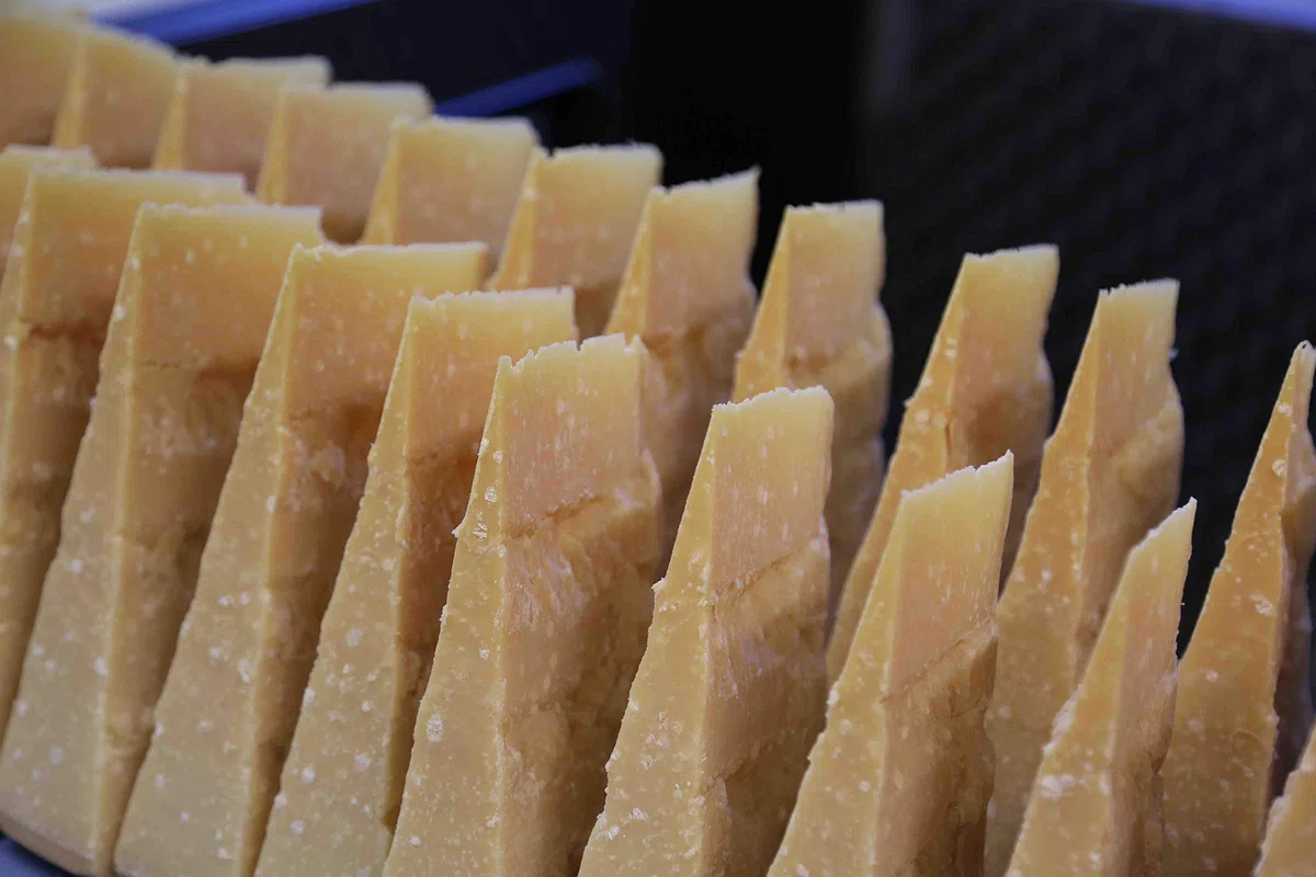 Parmigiano Reggiano Stravecchio Dop No Ogm almeno 30 Mesi 1 Kg