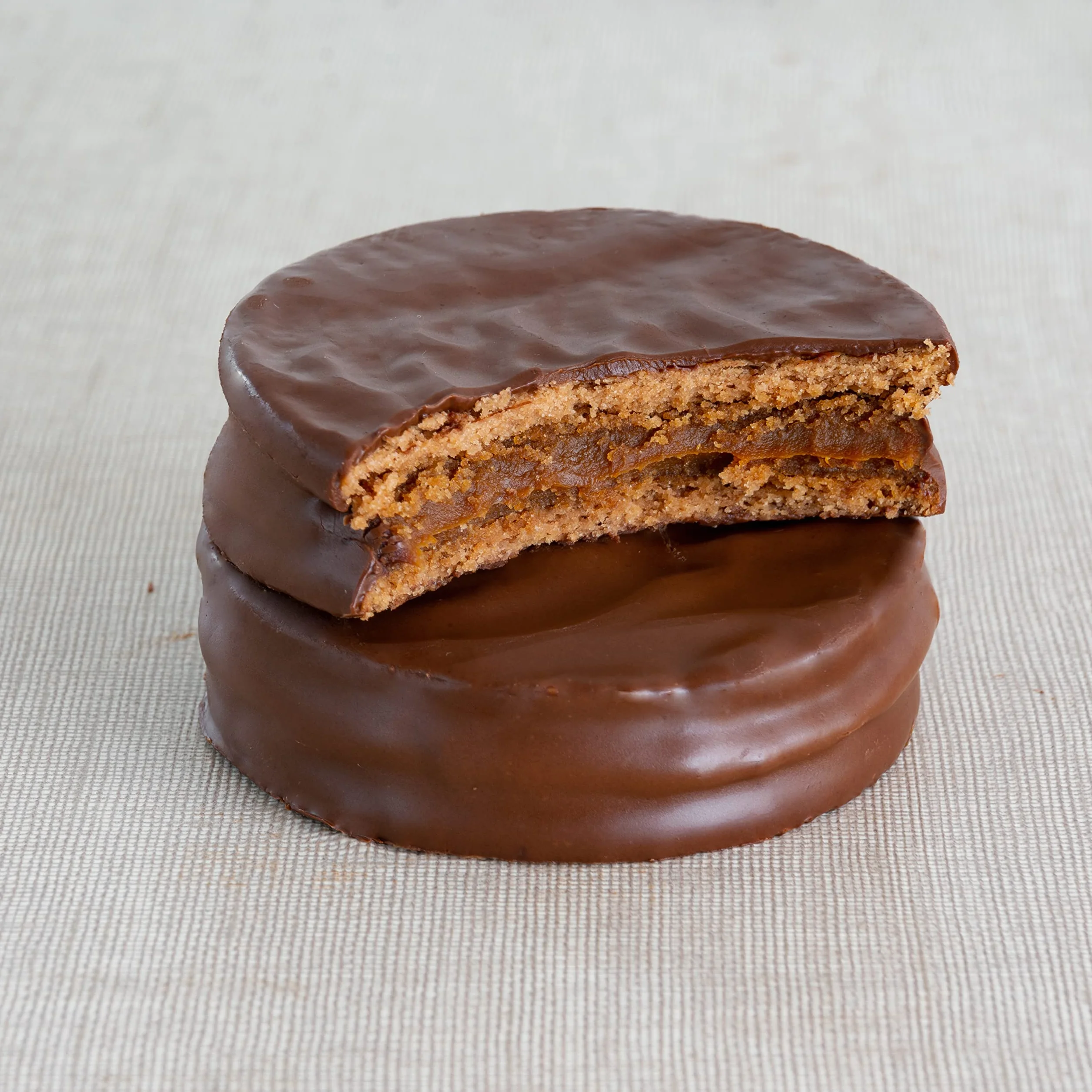Mardel - Alfajores misti amido di mais, nero e bianco, 12 pezzi - EDIZIONE FESTA NATALE