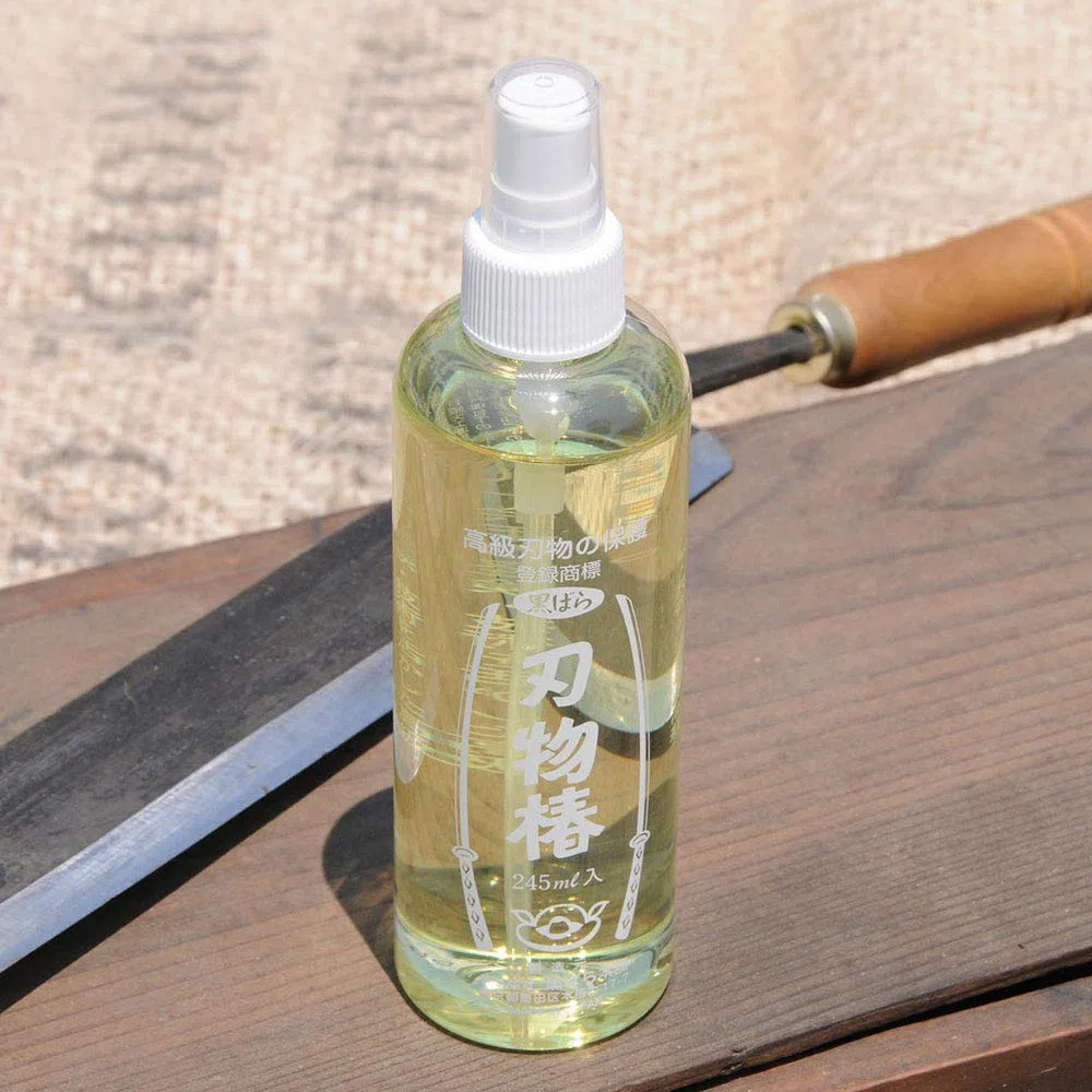 Olio di Camelia Giapponese in Flacone Spray 245 ml per la Cura di Coltelli, Forbici ed altri Articoli da Taglio - Kurobara Made in Japan