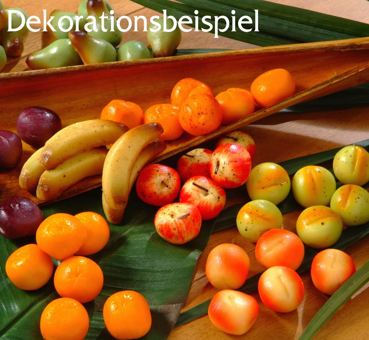 Cesto regalo di frutta di marzapane Odenwald in una scatola di legno da 225 g. Contiene 15 g di frutta: banane, fragole, pere, arance, prugne Mirabelle, mele, prugne.