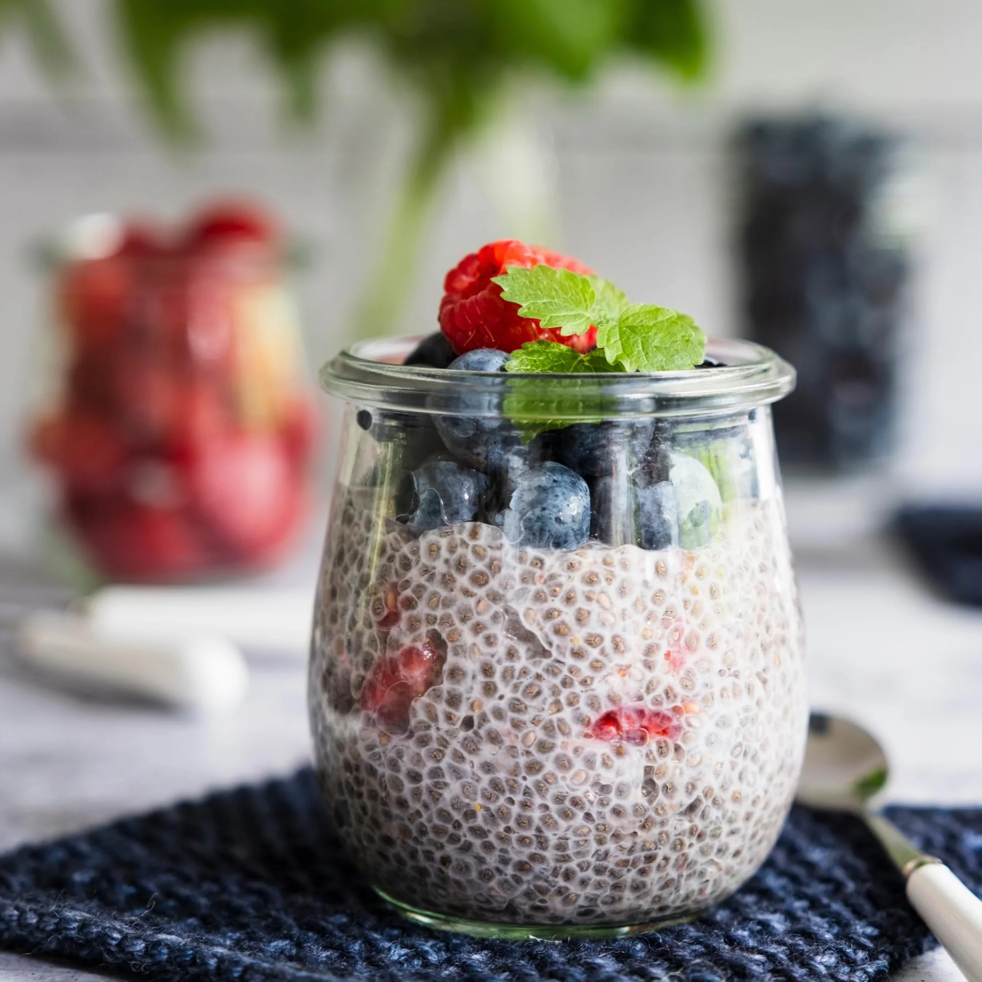 Alpi Nature Semi di Chia BIO 1kg, Semi di Chia Neri Interi e Crudi per Frullati, Yogurt e Muesli