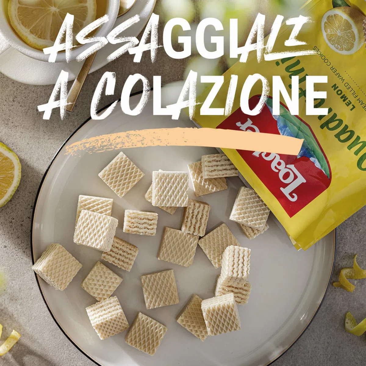 Loacker, Quadratini Lemon, Cubetti da Mangiare in un Boccone, con Cinque Strati di Croccanti Cialdine Wafer e Quattro di Crema al Gusto Limone, Snack Dolci per Colazione, 12 Sacchettini Richiudibili
