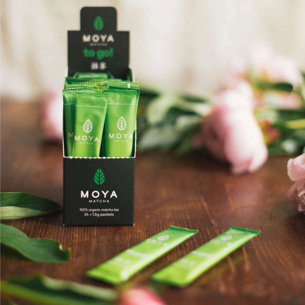 Moya Matcha To Go! Organic | 24 x 1,5g Borse | Matcha To Go! tè o in un set con uno shaker (24 x 1,5g Borse)
