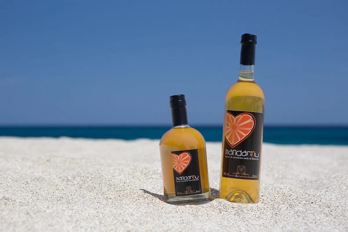 Liquore al Mandarino sardo "Cuore di Mandariu", 70 cl., 100% naturale solo da frutta fresca