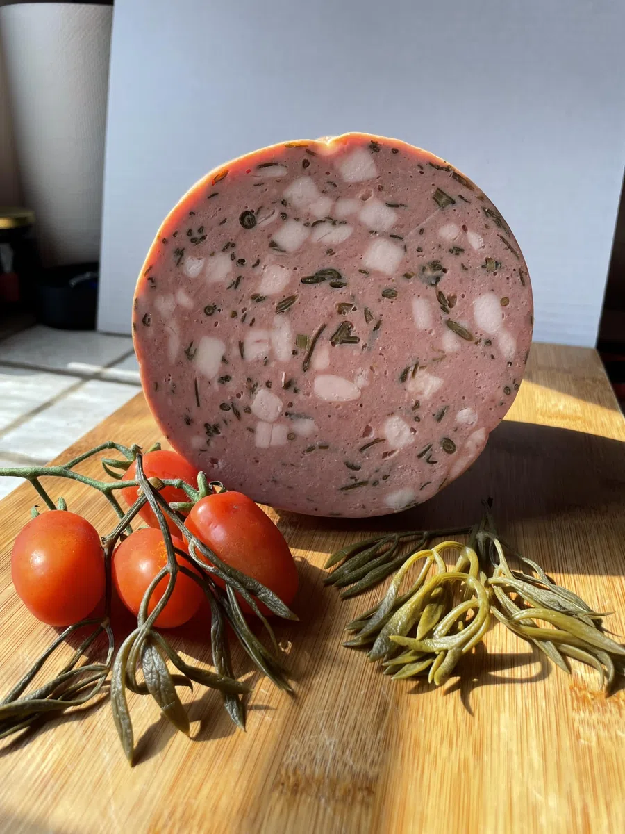 Mortadella Tipica Marchigiana "Paccadella" con paccasassi da 900 gr ca prodotto artigianale 1/2 SV