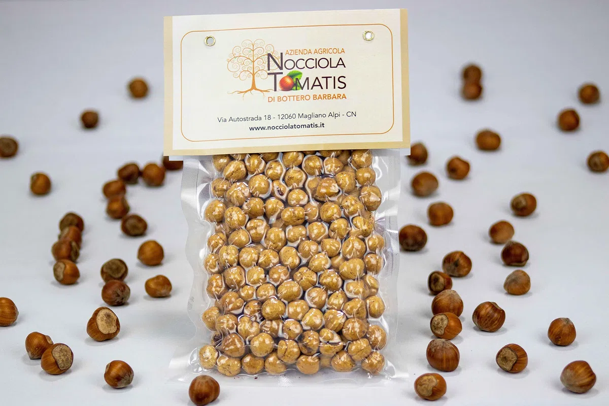 Nocciole Intere Tostate del Piemonte IGP 500g - 100% Made in Italy – NOCCIOLA TOMATIS