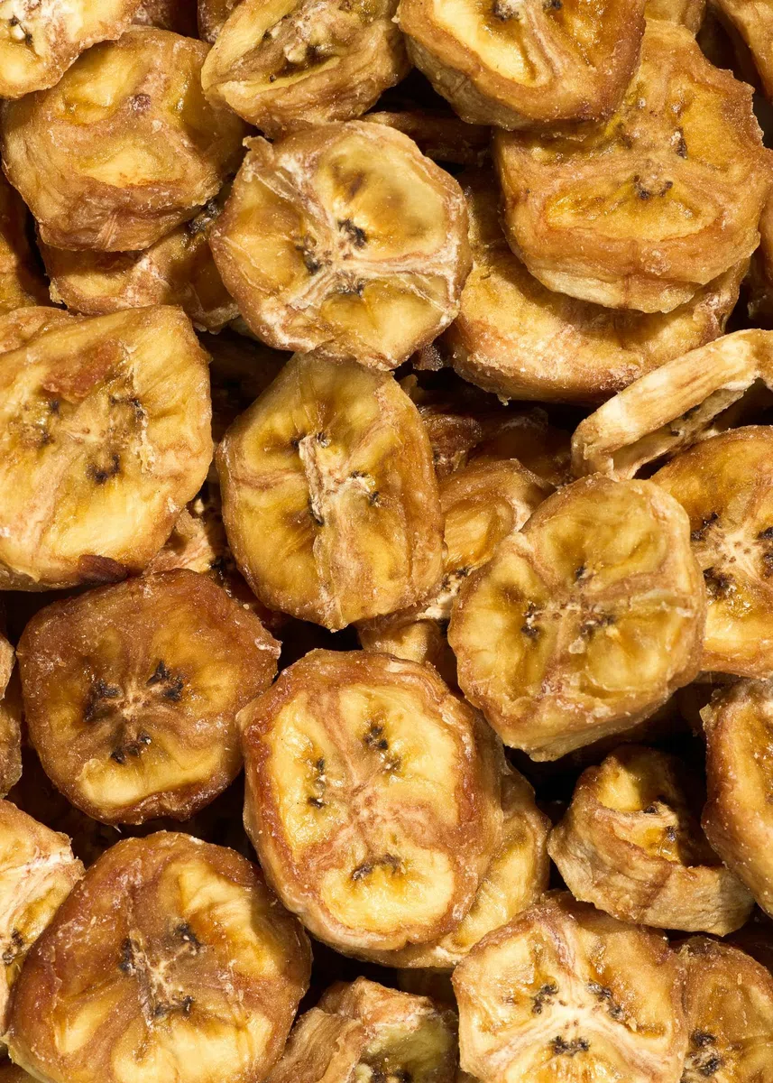 KoRo - Banana essiccata a fettine bio - Senza zuccheri aggiunti* - Chips di banana bio dallo Sri Lanka - Come snack o sul porridge