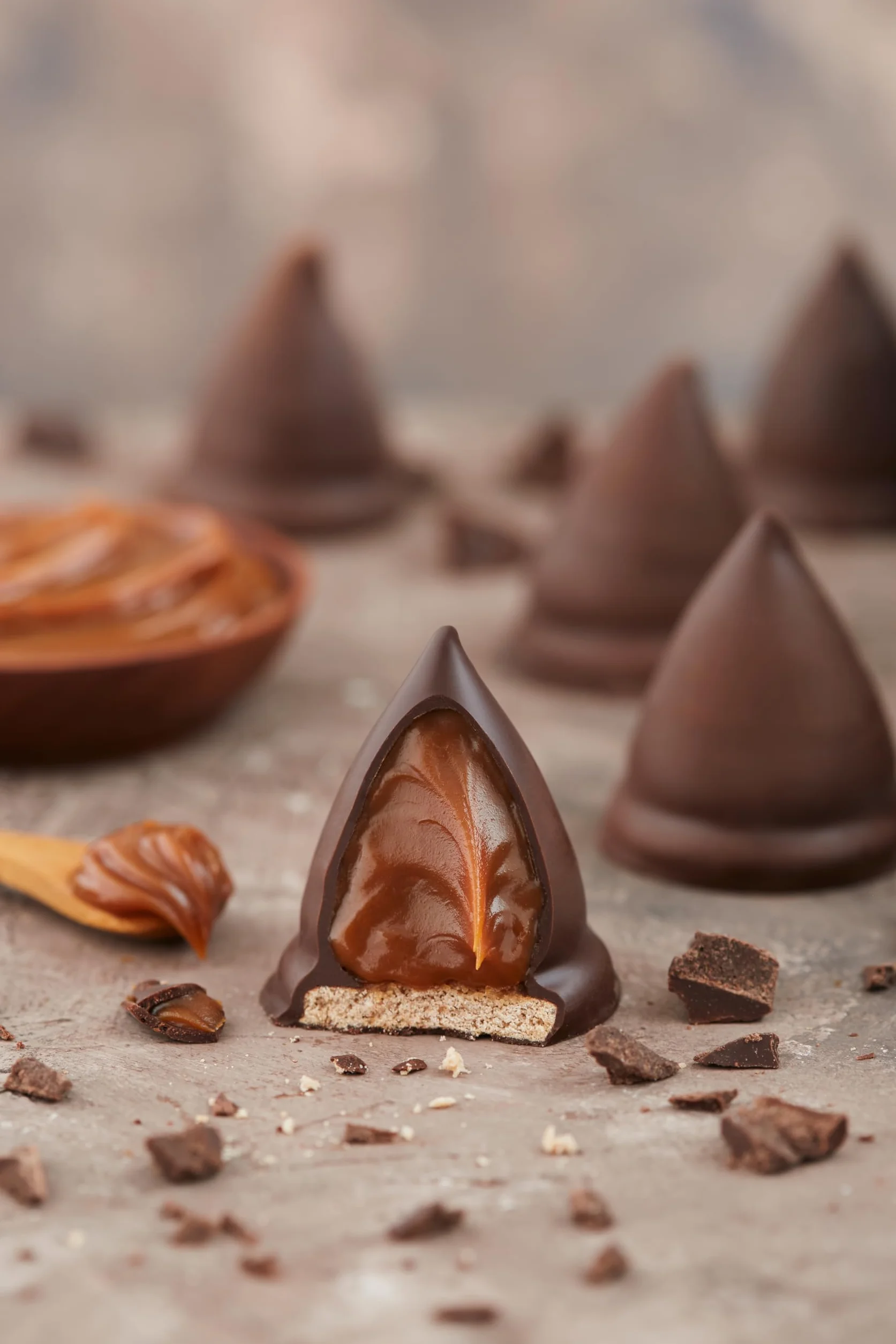 Havanna | Havannets al Cioccolato | Conetti Ricoperti Ripieni di Dulce de Leche | 12 unità | 456 g