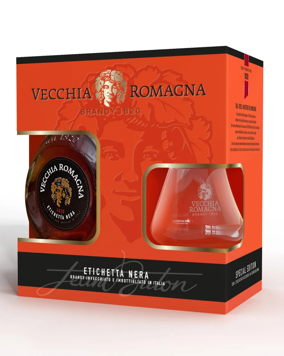 Vecchia Romagna Etichetta Nera 70cl Special Pack - Confezione regalo con un bicchiere. Brandy con doppio invecchiamento, gusto elegante e deciso. 38% vol.