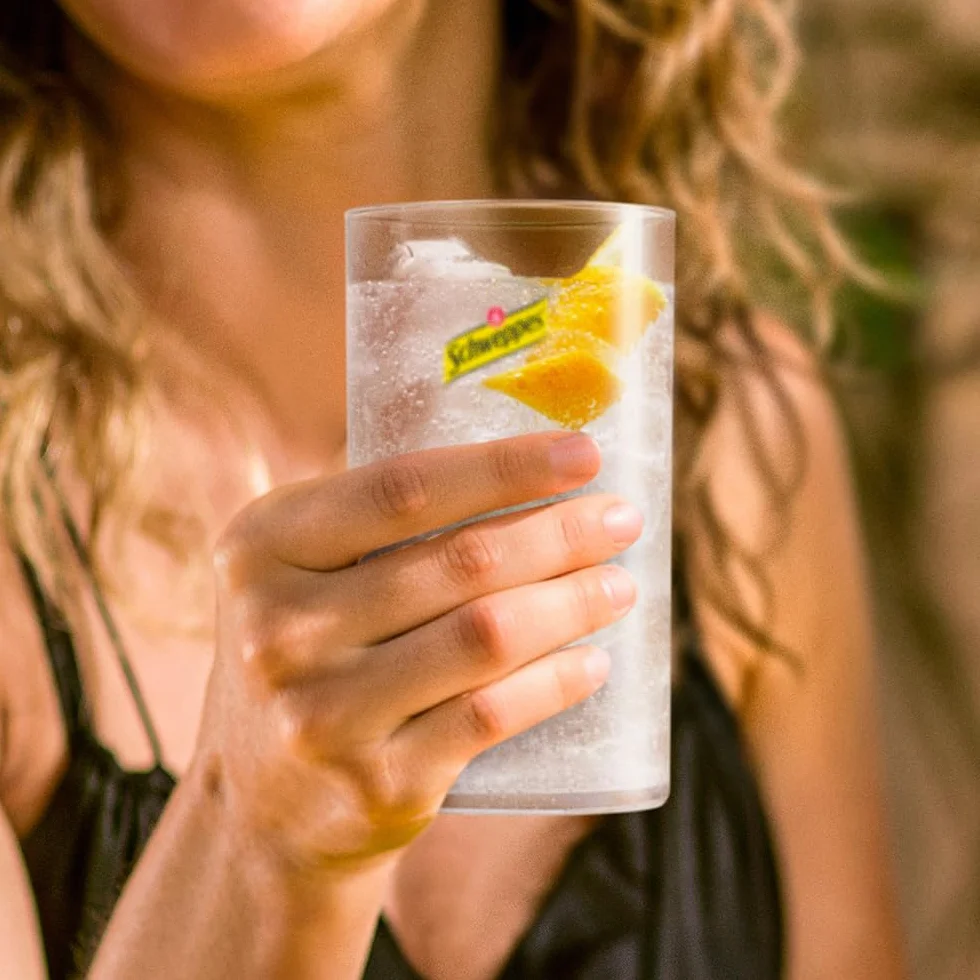 Schweppes – Acqua Tnica, bottiglia da 1 l, confezione da 6