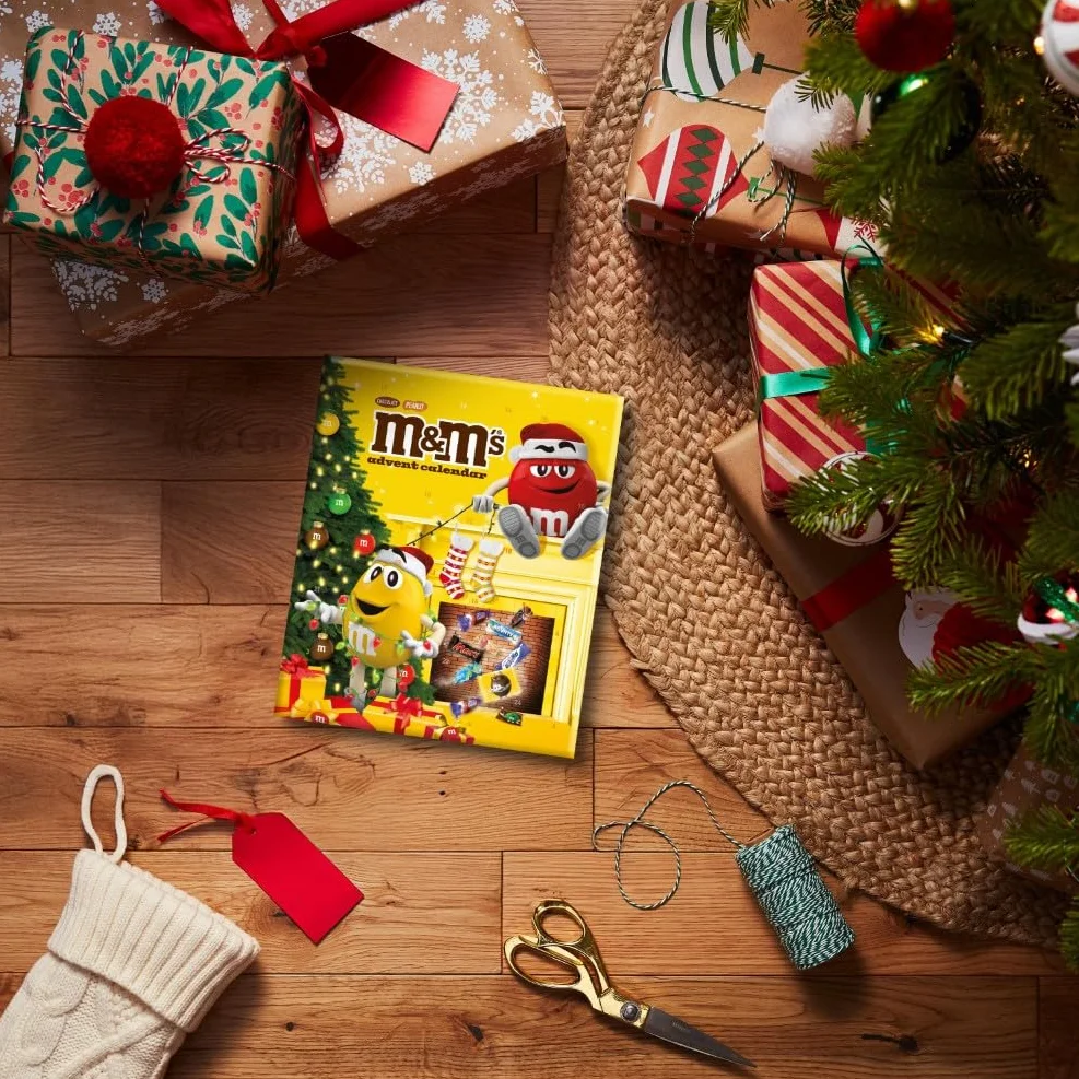 M&M’s & Friends M&M's 2 Confezioni di Calendario Avvento 2025 Assortimento Misto, - 722 gr, Regali Natalizi