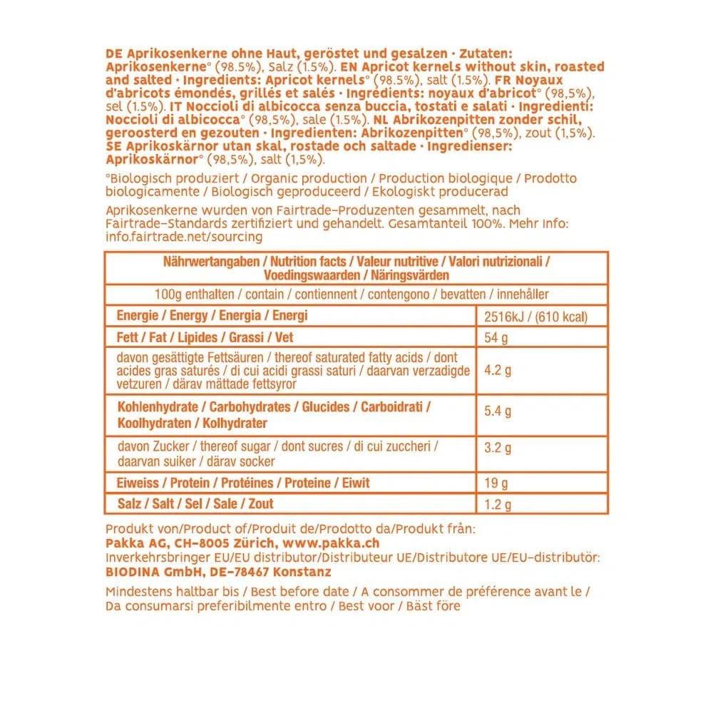 PAKKA Mandorle di Albicocca Premium Bio Fairtrade Tostate e Salate 700 g – Deamarizzate, Vegan, Origine Uzbekistan, Confezionate dal Produttore