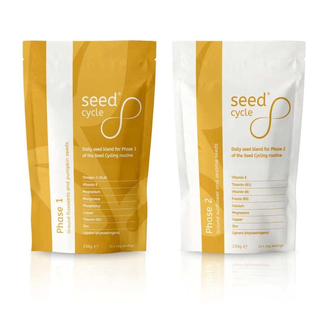 Kit 'Seed Cycling' pre-macinato Seed Cycle® per la salute e il benessere delle donne – Fase 1 e Fase 2: semi di zucca macinati, semi di lino, semi di girasole e semi di sesamo.