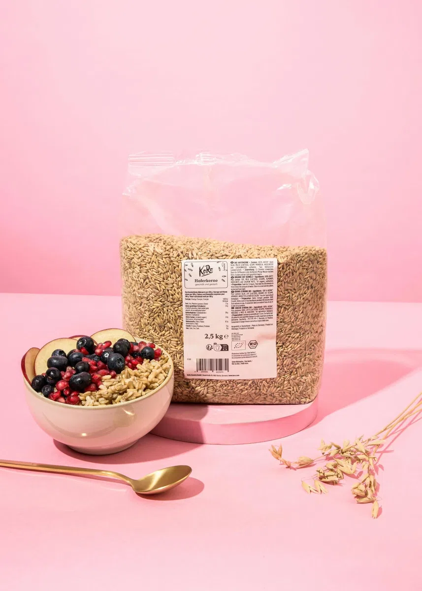 KoRo - Chicchi d'avena biologici 4 x 2,5 kg - Qualità biologica - Alto contenuto di fibre - Fonte di proteine - Ideale per il porridge, la cottura al forno o come contorno
