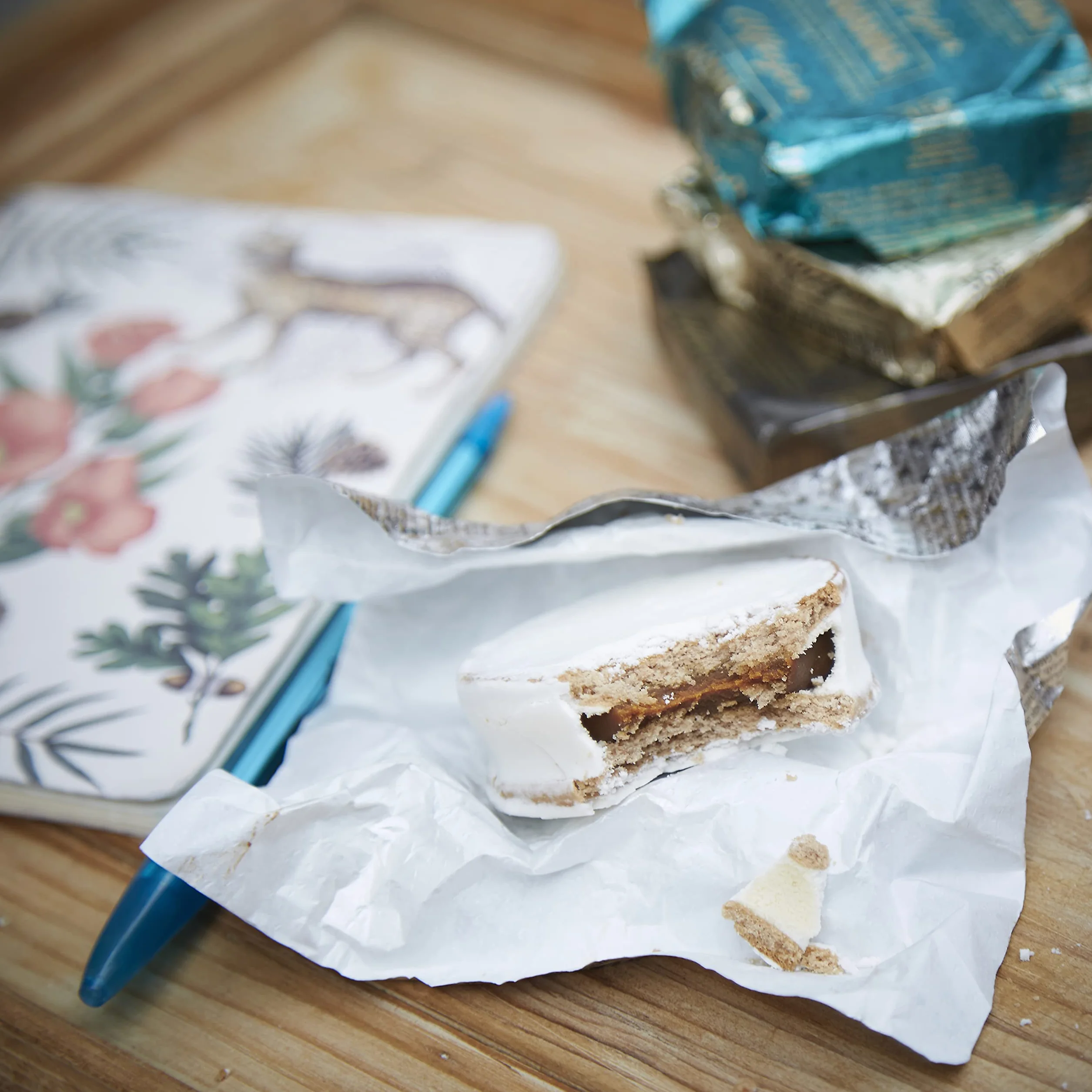 Havanna | Alfajores con Copertura di Meringa | Biscotti Ricoperti Ripieni di Dulce de Leche | 12 unità | 624 g